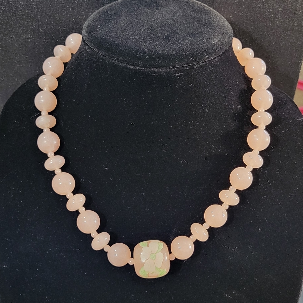 Vintage 1980s Pink Lucite Bead Necklace Floral Statement 20"